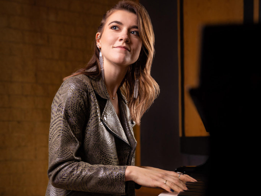 Elsa Lee playing piano Elsa Lee playing piano